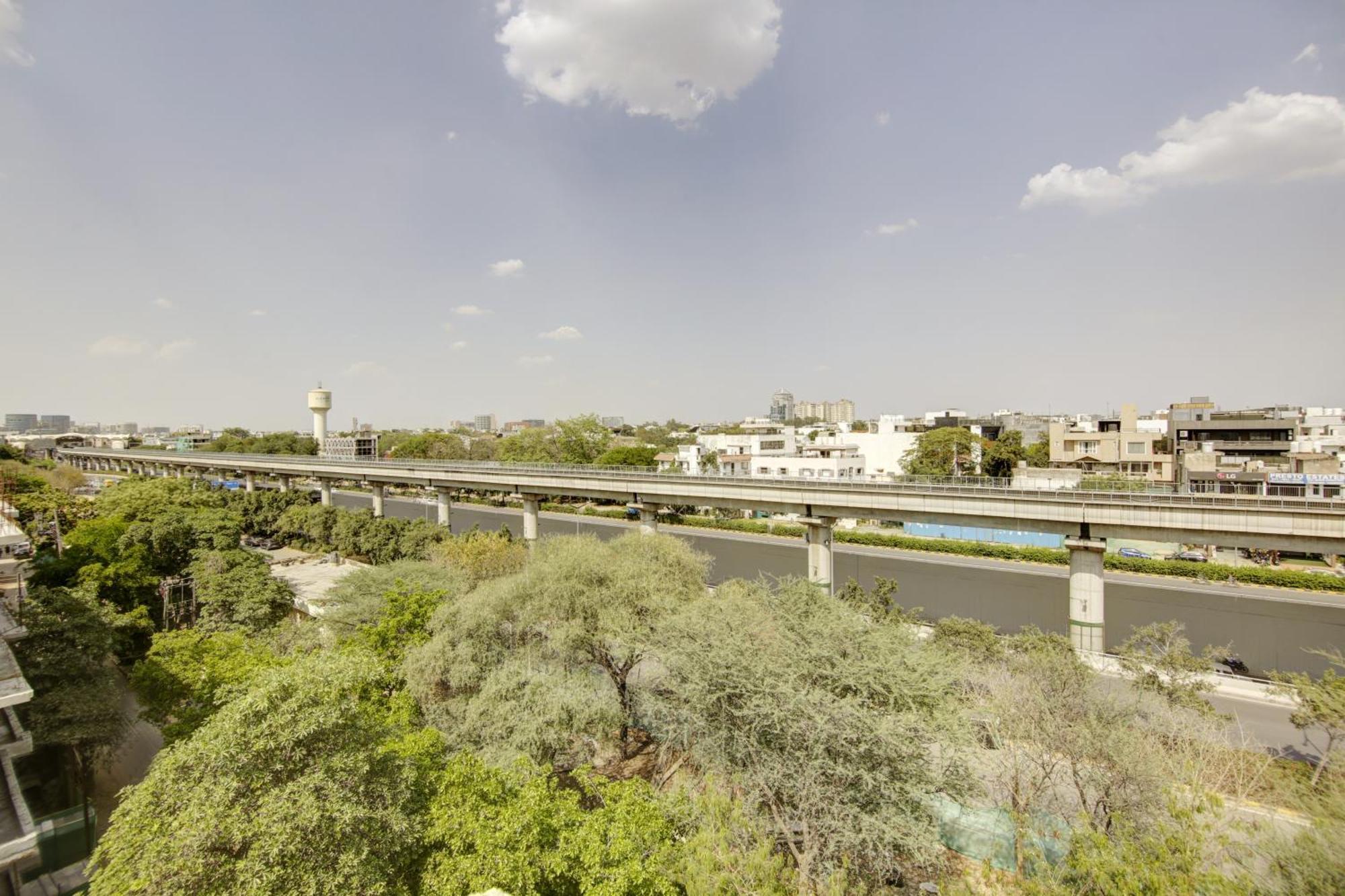 Saltstayz Select - Golf Course Road Gurgaon Exterior photo